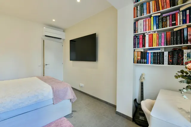 Piso 2 habitaciones 110m² en venta - Arxiduc — 21