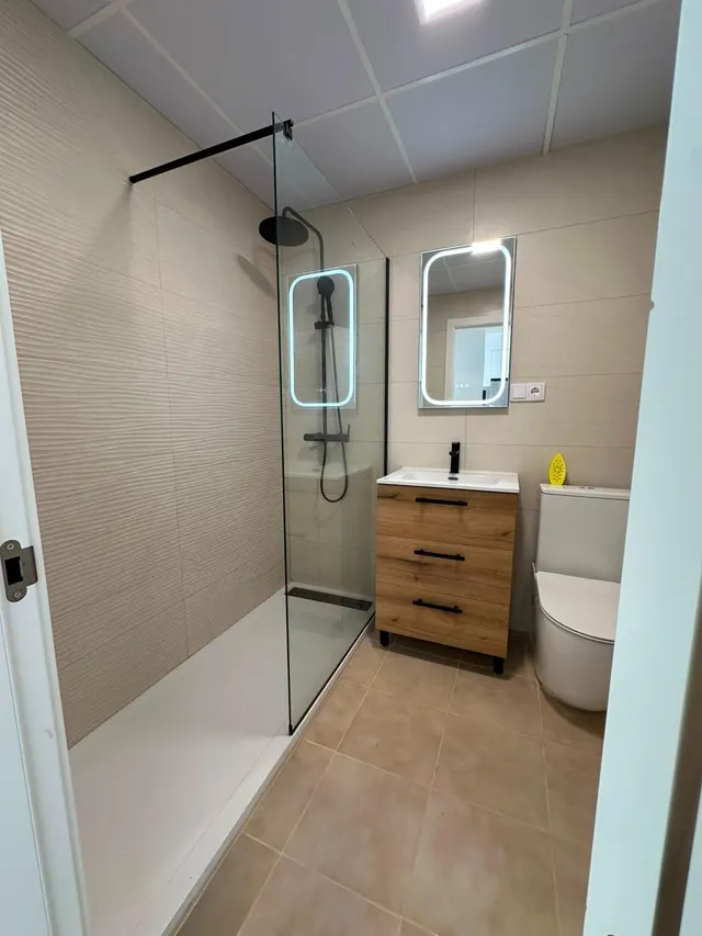 BUNGALOW ADOSADO DE 2 DORMITORIOS EN LA SIESTA (TORREVIEJA) — 24