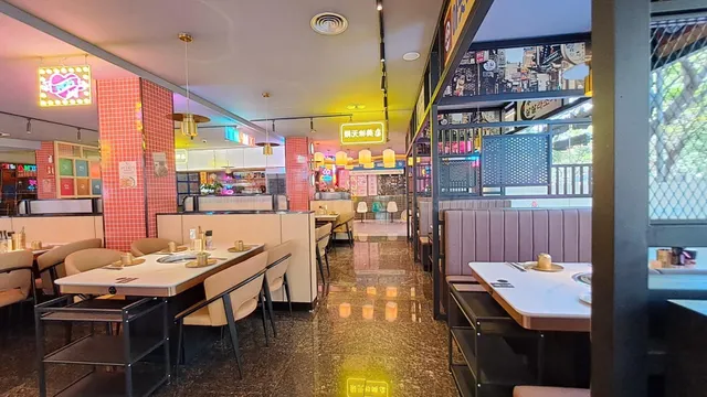 ¡Oportunidad! Gran Local de Restauración en Venta - foto 2