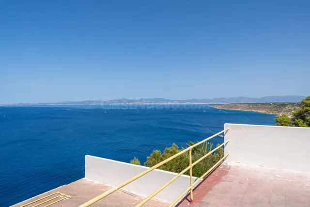Impresionante villa en primera línea sobre el acantilado de Bahía Grande con espectaculares vistas panorámicas al mar — 14