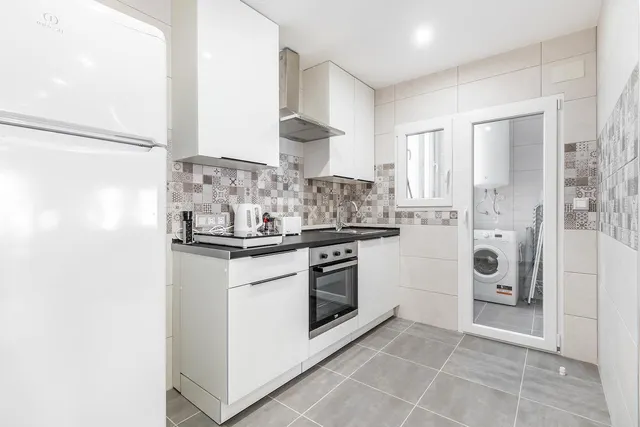 Apartamento con terraza, Alicante, Torrevieja, Playa del Cura. 3 habitaciones, 72 m2, 130 metros del mar — 6