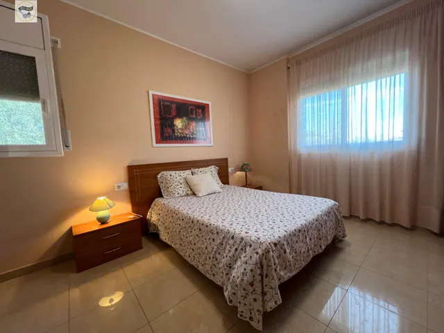 ESPECTACULAR CASA CON PISCINA — 35