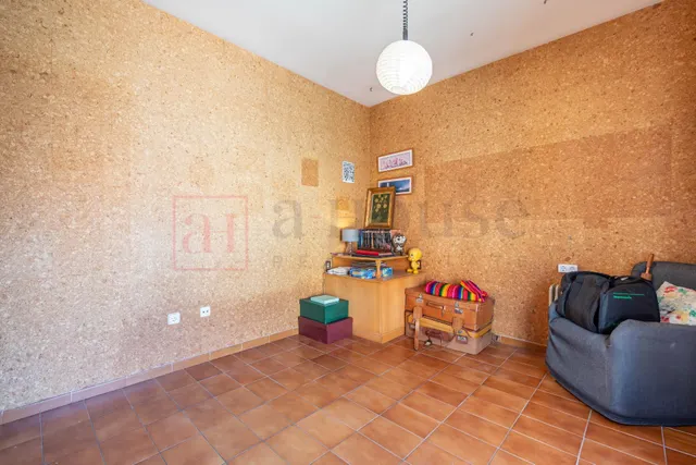 ÁTICO A REFORMAR CON BALCON EN LA VILA DE GRACIA — 6
