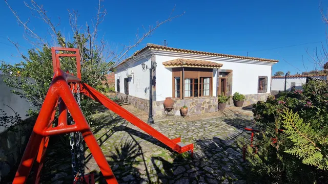 ALQUILER CHALET CON PARCELA EN HIGUERA DE VARGAS