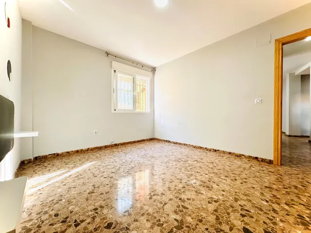 Oportunidad Única: Apartamento Moderno en Las Gabias — 15