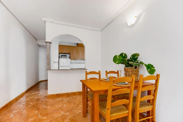 APARTAMENTO DE DOS DORMITORIOS CON VISTAS A LA LAGUNA ROSA Y CON PISCINA COMUNITARIA — 11