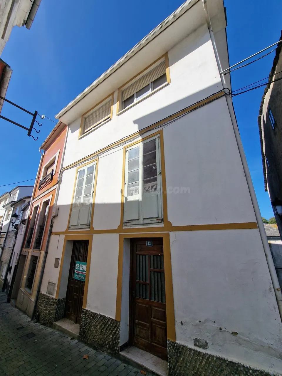 GRAN CASA DE 241 M2 CON TERRAZA Y VISTAS A LA RÍA DEL EO | FIGUERAS, CASTROPOL
