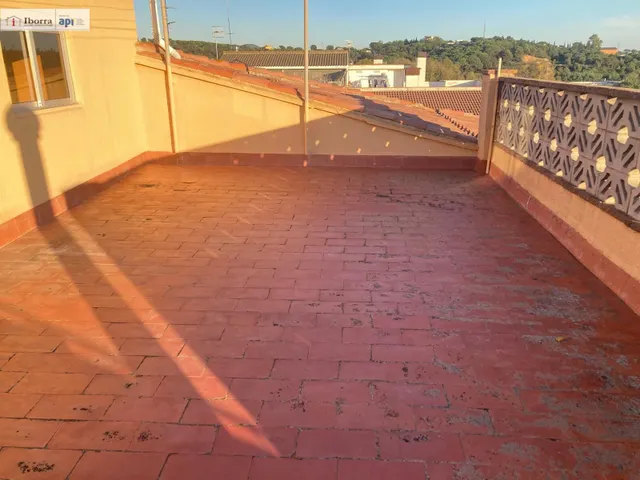 Edificio con local y 2 viviendas en Tordera — 27