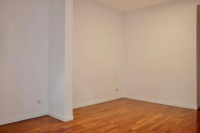 Moderno piso reformado en venta situado en pleno corazón de l'Eixample — 33