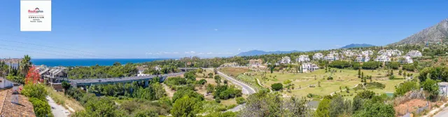Villas urbanas en Marbella con magnificas vistas al mar. — 18