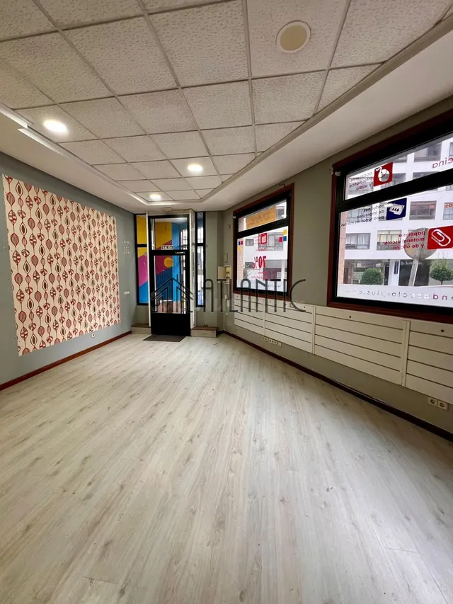 Local comercial 135m² en venta - Plaza Eliptica - foto 4