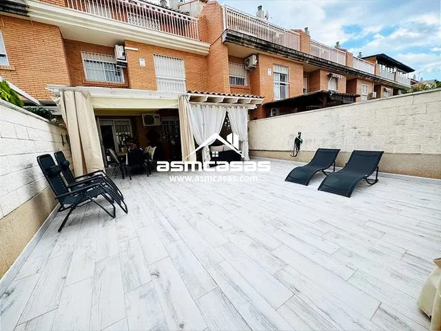 Chalet adosado en zona Pinar Grao de Castellón — 2