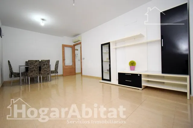 ¡UBICACIÓN IDEAL! AMPLIO, BONITO Y EXTERIOR CON GARAJE Y BALCÓN — 3