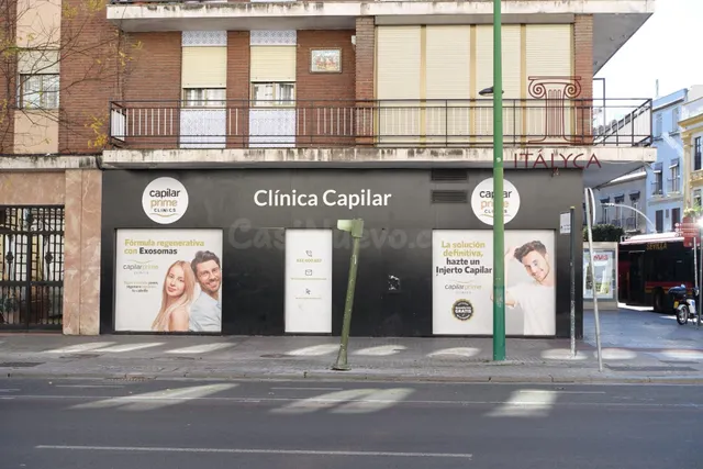 Amplio Local Comercial en Esquina con Excelente Visibilidad - foto 2