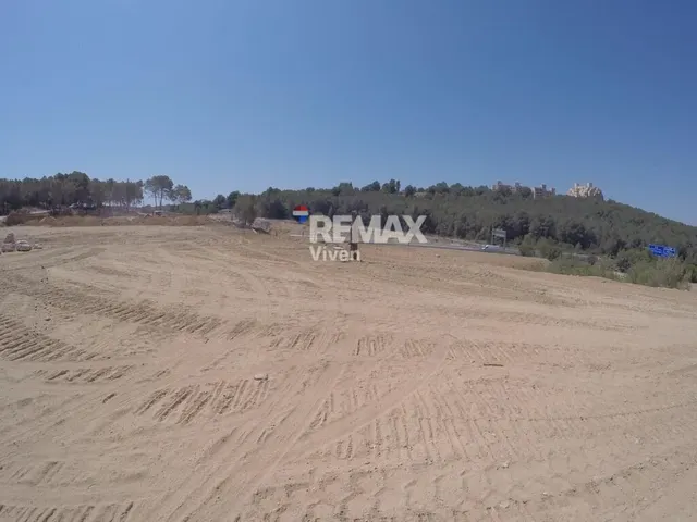 Terreno super bien ubicado con vistas al mar y Sitges en Levantina-Quint Mar-Montgavina — 17