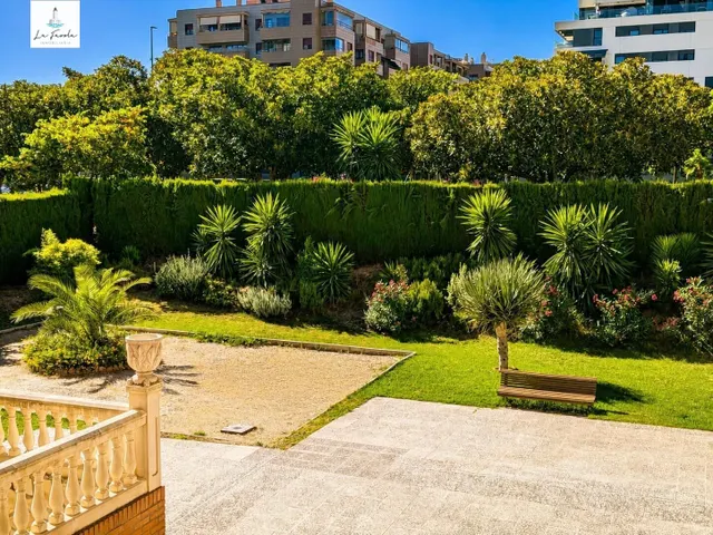 Habitación en residencial con jardines en teatinos (malaga) — 16