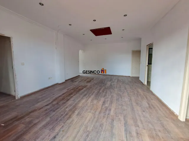 LOCAL CÉNTRICO DISPONIBLE EN VENTA O ALQUILER — 9