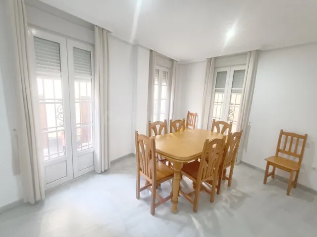 Amplio Duplex en el Barrio Santa María — 4