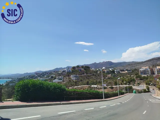 Parcela urbana con espectaculares vistas al mar — 21