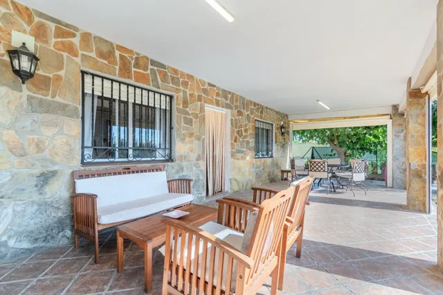 Chalet con piscina y gran parcela en partida senillar – grao de Castellón — 5