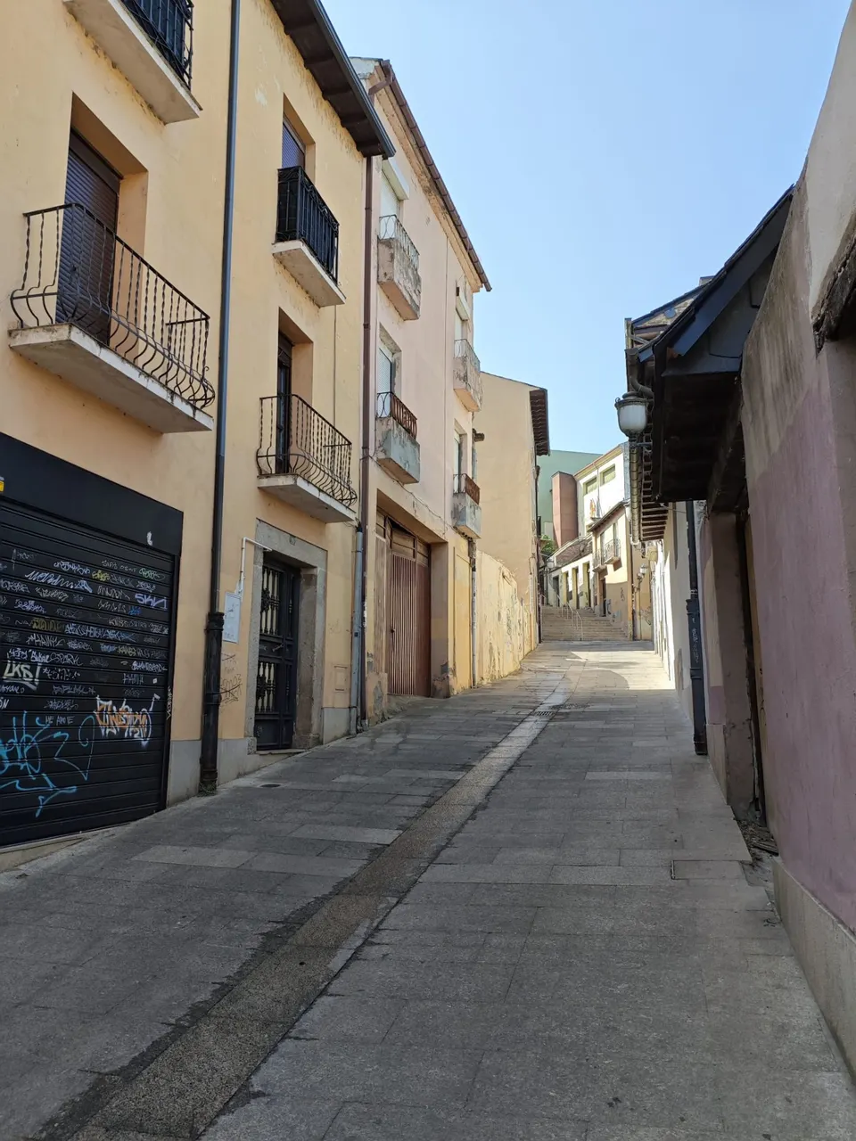 VENTA PARCELA CON EDIFICACION EN RAÑADERO