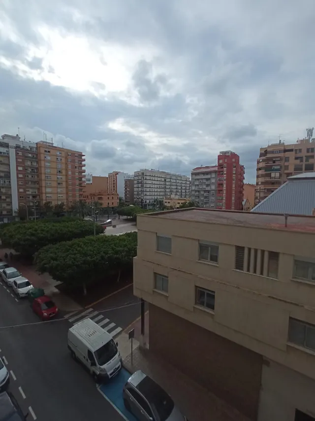 Amplio Piso en Alquiler en Plaza Constitución, Castellón — 24