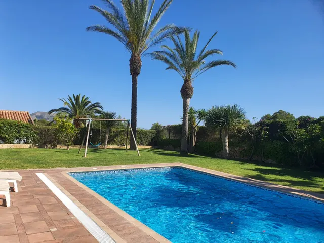 Chalet individual en una de las urbanizaciones mas exclusivas de Benidorm — 5