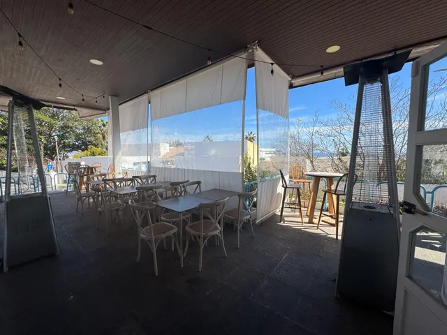 AMPLIO LOCAL EN VENTA EN NOGALERA — 14