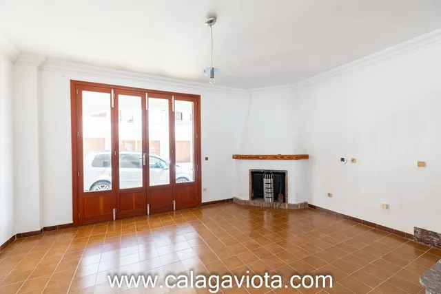 Chalet a pocos metros de Cala Galiota — 13