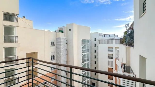 ÁTICO CON SOLÁRIUM EN AVDA. IMPERIO ARGENTINA. MÁLAGA — 31