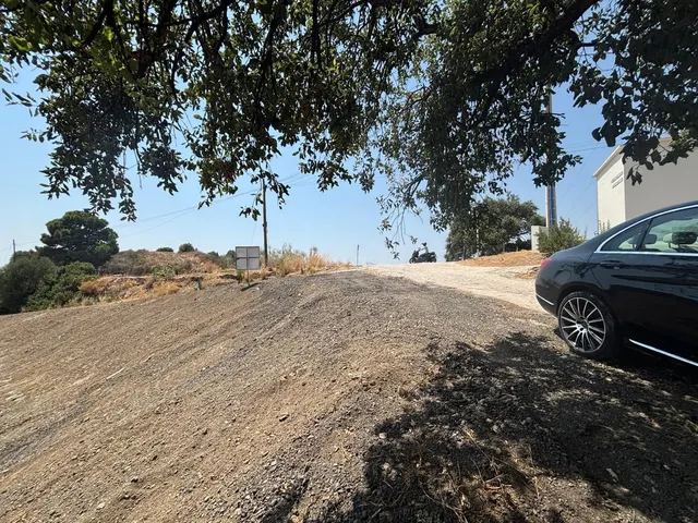 Parcela con licencia en Estepona: vistas mar y montaña - foto 5