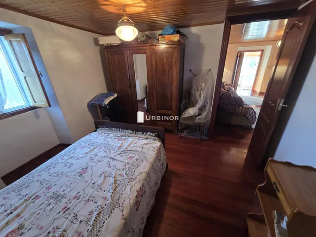 CASA reformada, con finca llana 3.300 m2 a 10 km. XINZO DE LIMIA. — 10