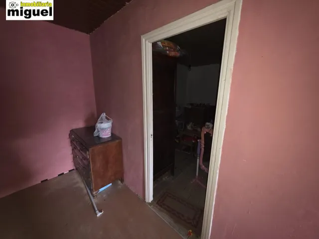 Se vende gran casa de piedra con cuadra anexa en Herrerías — 19