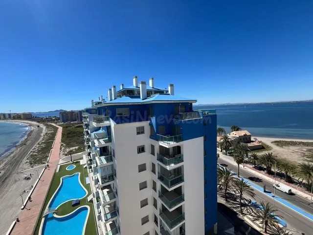 Propiedad exclusiva frente al mar en La Manga del Mar Menor  - foto 5