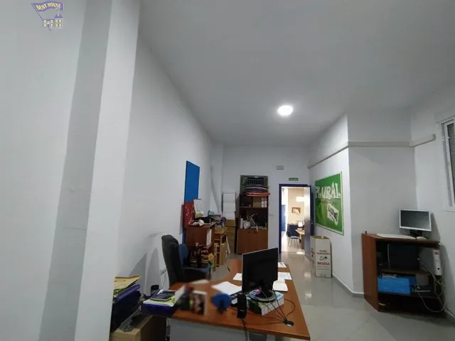 VENTA DE LOCAL COMERCIAL ZONA LAS PALOMAS — 6