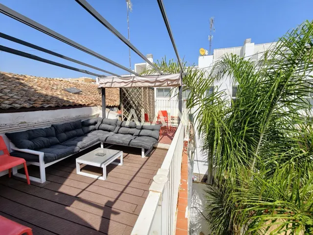 Casa en venta en playa de la malvarrosa de Valencia. — 2