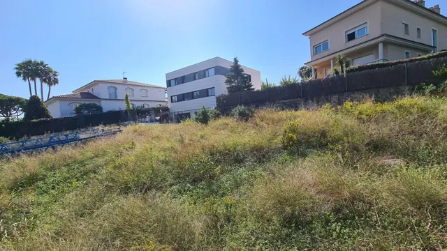CAN TEIXIDÓ - 803 m2, 32 mts DE FACHADA — 12