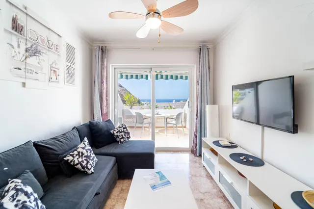 Acogedor apartamento con terraza y vistas al mar en el complejo Richmond — 2
