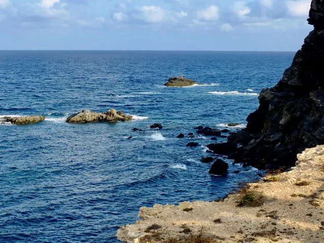 CHALET INDEPENDIENTE CON VISTAS AL MAR MEDITERRANEO — 28
