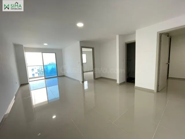 SE VENDE APARTAMENTO EN MANGA - foto 2