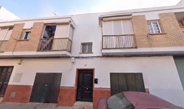 Inmueble Ocupado-Sin Posesión. Piso en venta en Su Eminencia