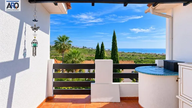 Ático dúplex con vistas al mar y terraza en Vistalmar Duquesa — 6