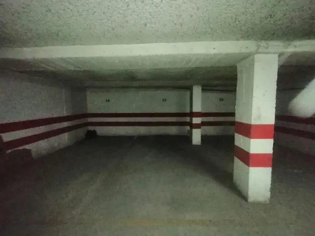 PLAZA DE PARKING EN ZONA MUY DEMANDADA — 4