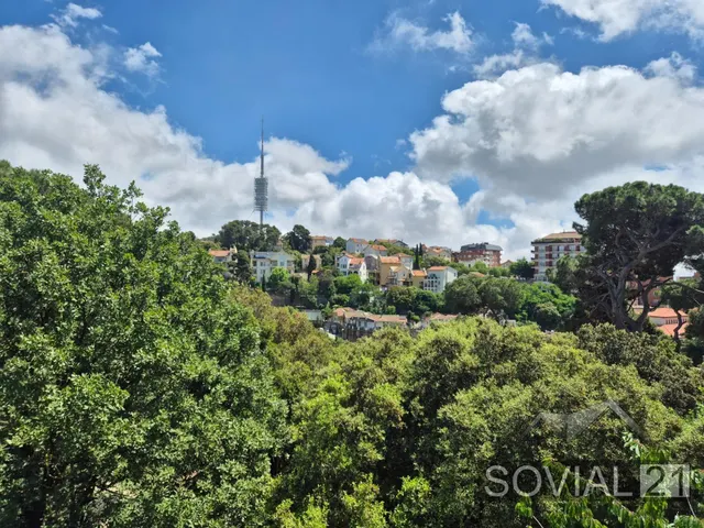 Casa unifamiliar con jardín y gran potencial en Vallvidrera — 35