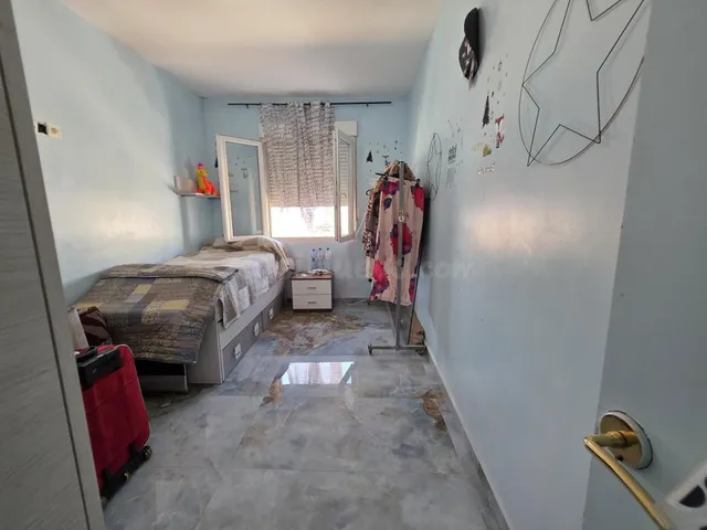 Vivienda de 4 habitaciones y terraza en zona tranquila de Be - foto 3