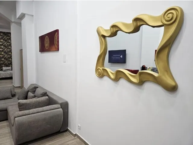 LOCAL COMERCIAL COMO VIVIENDA — 7