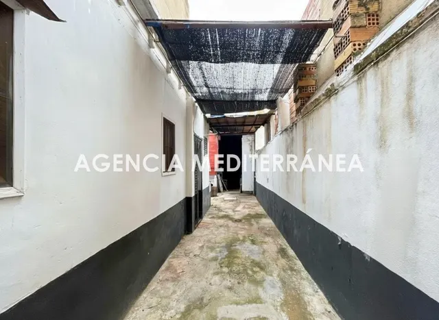 CASA DE DOS PLANTAS A LA VENTA EN ALCÀSSER — 10