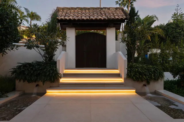 Chalet 6 habitaciones 582m² en venta - Marbella — 29