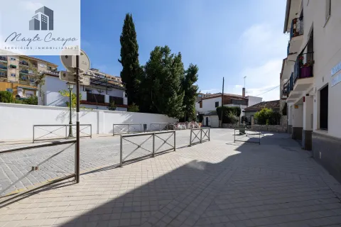 TRASTERO EN CALLE SOLARES 25 DE 10.46M