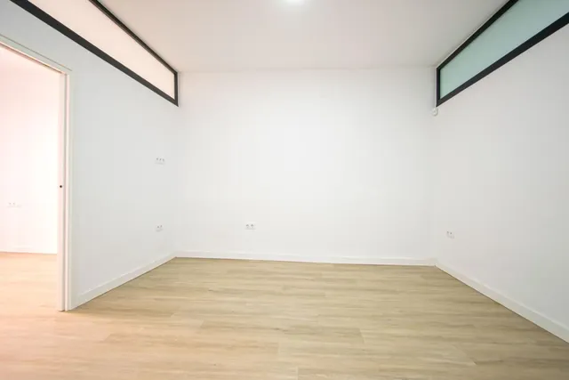Edificio en venta en Calle Adolfo Cuellar junto a calle Zara - foto 5